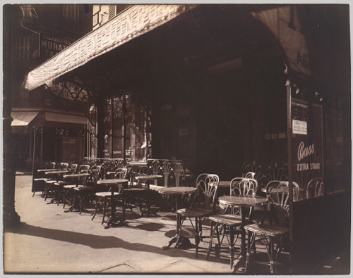 Cafe Aenue de la Grande Armee. Eugene Atget. 1924.