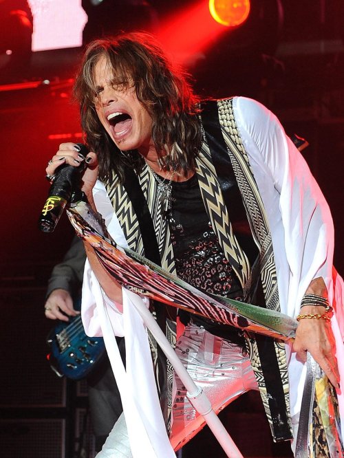 steven tyler aerosmith live adult photos