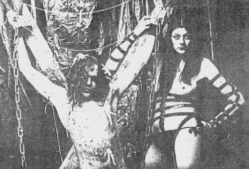 https://nakedsingersandmusicians.tumblr.com/post/146110238672