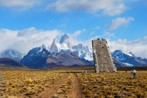 El Chalten Viewing Stairs in Patagonia by Clorindo Testa realitycues.com