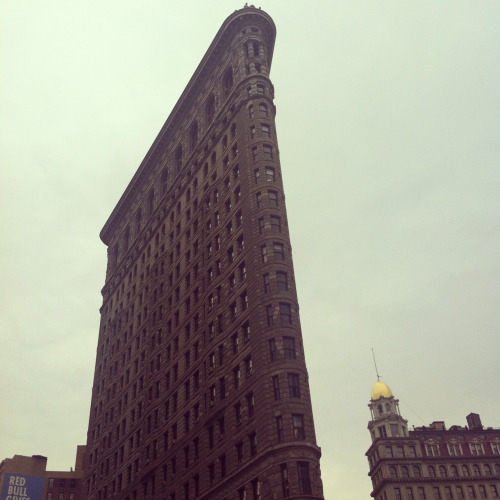 Having lunch in front of the Flatiron Building.