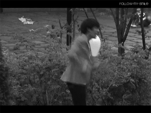 follow-my-smile:  Black and White Hello Baby + B1A4 