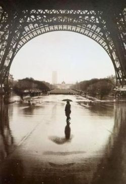 kismetbox:  A face within the Eiffel Tower,