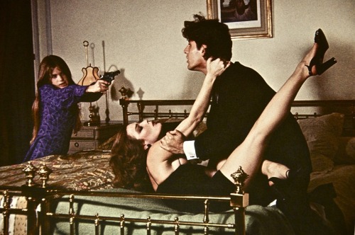 girlsattack.tumblr.com/post/27597183742/