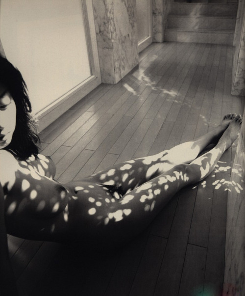 frenchtwist:  via regardintemporel:  Saki Takaoka  
