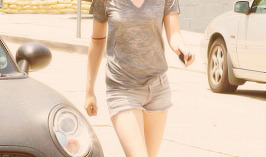 chloerachel:  kristen stewart + shorts 