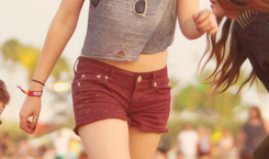 chloerachel:  kristen stewart + shorts 
