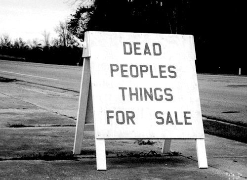 youknowit-hurts:  conglomeration-station:  If i owned an antique shop. :3   ☽