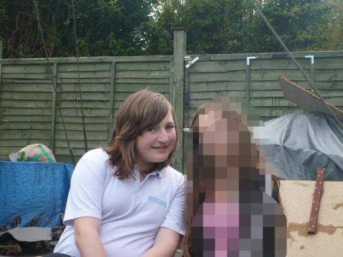 the-absolute-funniest-posts:  this girl takes pictures with people then blurs them out omfg   Follow this blog, it’ll make your dash light up with unicorns and freakin’ magic