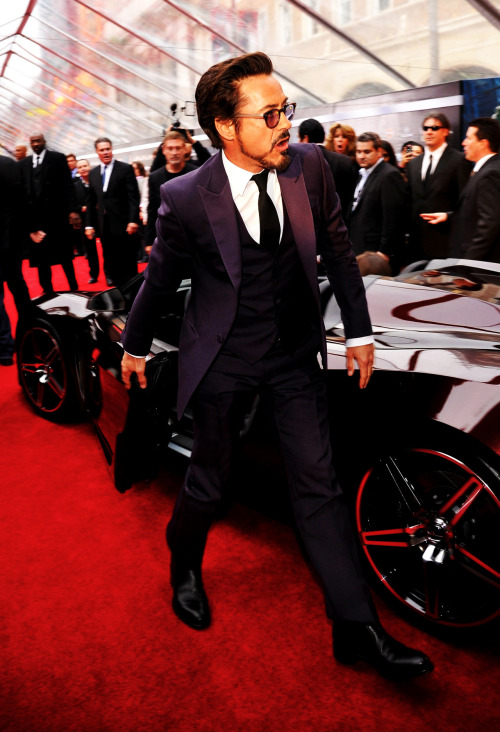 avecxplaisir:  5/10: RDJ Outfits 