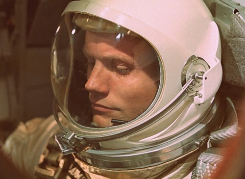 Neil Armstrong, Gemini 8 1965Gemini 8 was the sixth manned spaceflight in N.A.S.A.s Gemini program.T