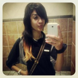 marionetitaa:  Dip dye Hair #hair #blonde #boricua (Taken with Instagram)