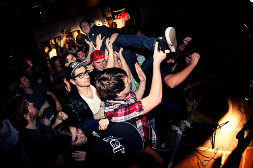 chunkfan:  Man Overboard Crowd