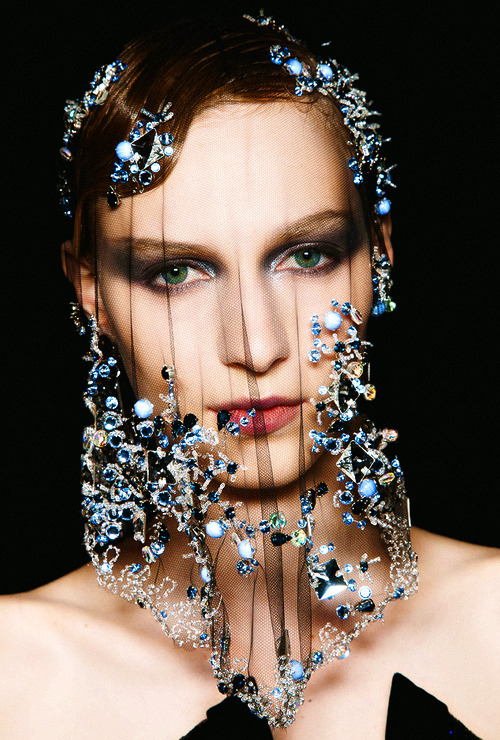 chiffonandribbons:  Armani Privé Couture F/W 2012 