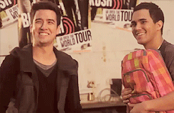 heartbreakweathernjh:  Big Time Movie bloopers feat. Logan Henderson 