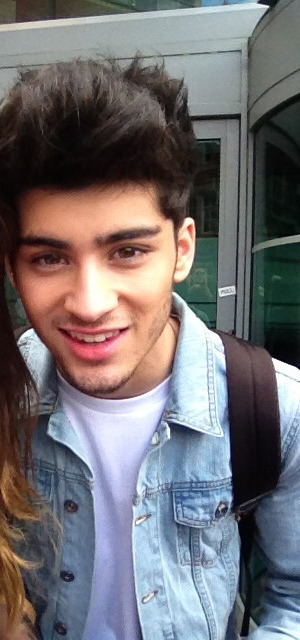 lirrylocks:  Zayn today [x] 