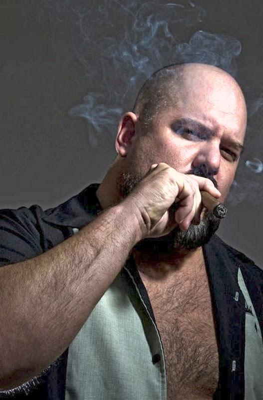 superbears:  GIVE ME YOUR SWEATY SALTY COCK 