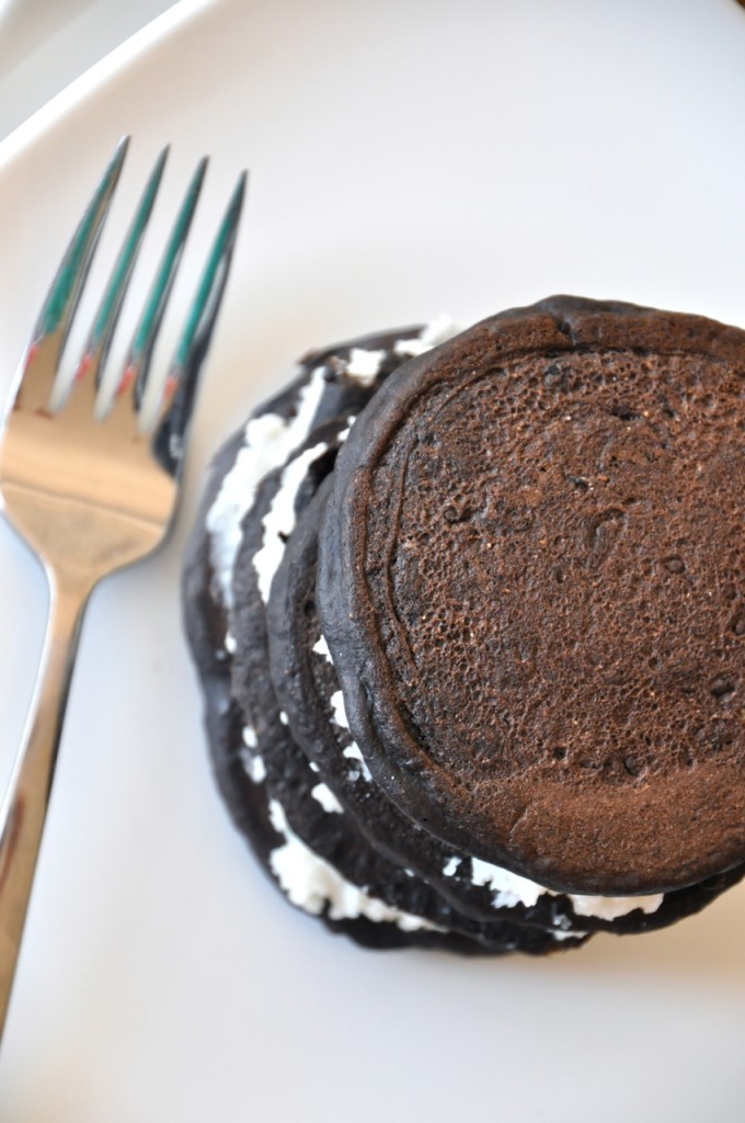  Oreo Cookie Pancakes 