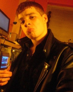 blackleatherbikerjacket:  pouty 