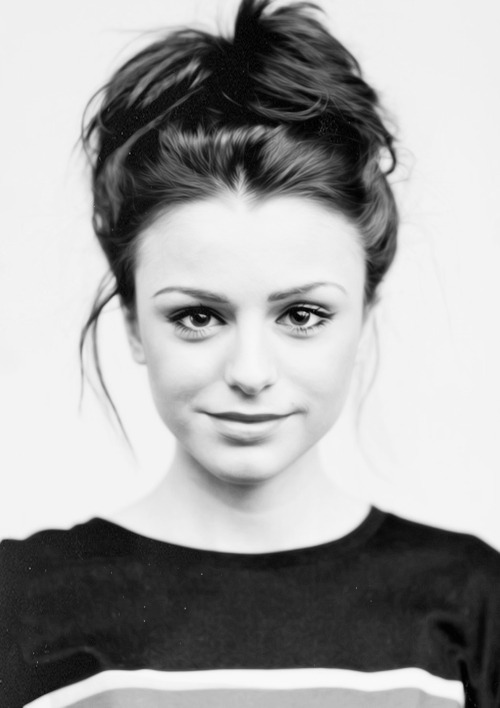 chickennuggetsaremygod:  She’s gorgeous 