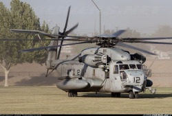 aidanjones1998:  A US Marines Sikorsky CH-53E