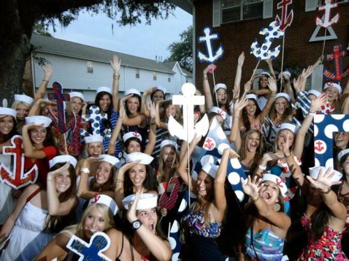 Delta Gamma bid day excitement! ~ Source ~