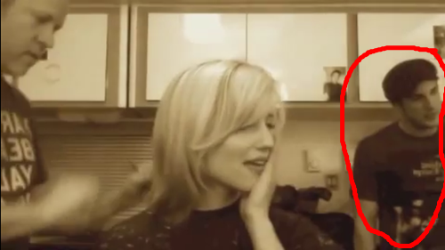 I was watching this old Dianna vid and look who I found. <3 :)