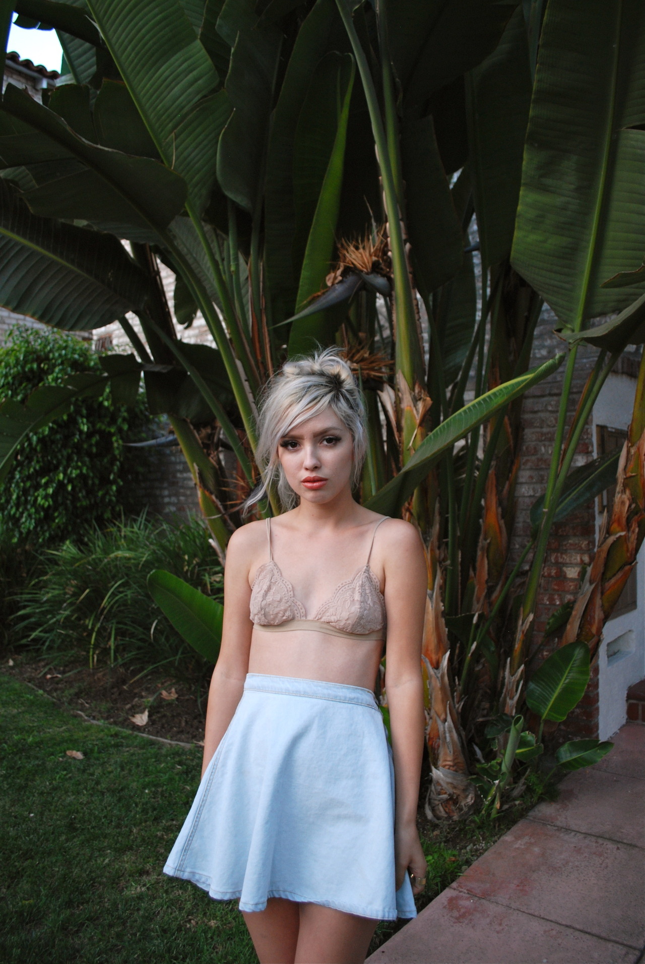 beneathyoursoul:  sallymurphy:  neude:  ivantrejo:  Lily by Ivan Trejo  I don’t