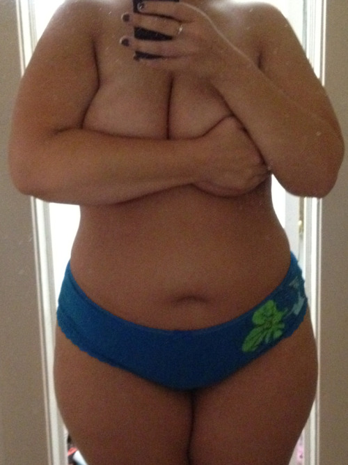 curvyk8:  I love these blue undies. I always feel so cute wearing them. 