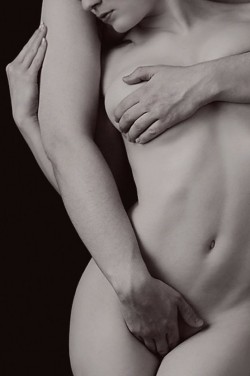 domsidian:  Like the way this photo evokes control on his part and devotion on hers. 