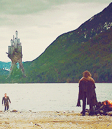 quinnfabrai:  “What kind of world is a world without magic?” 