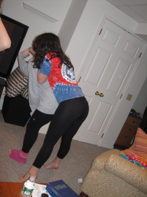 justbooty69:  Hugs!