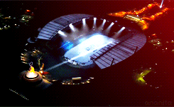 catefrankie:  ananita: DOCTOR WHO | 10th lighting the 2012 Olympic Flame  I’m