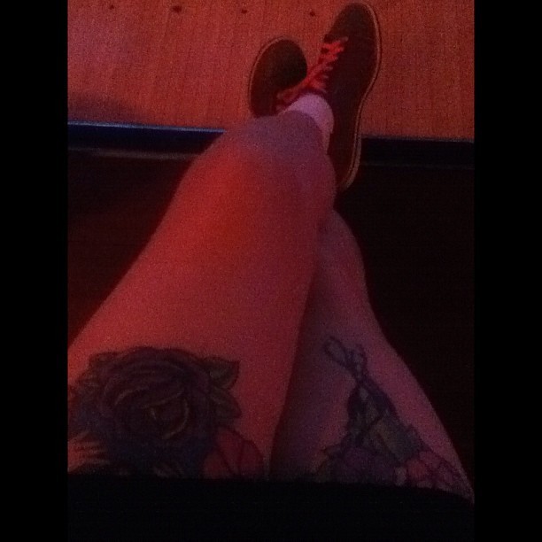 Surprise bowling in a black dress ☺ #bowling #tattoos #kinky #sneakerhead (Taken