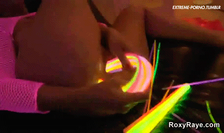 extreme-porno:  follow me extreme-porno