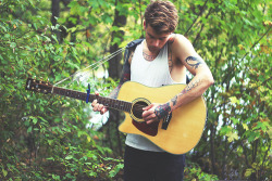 ink-empire:  I love guitar <33 