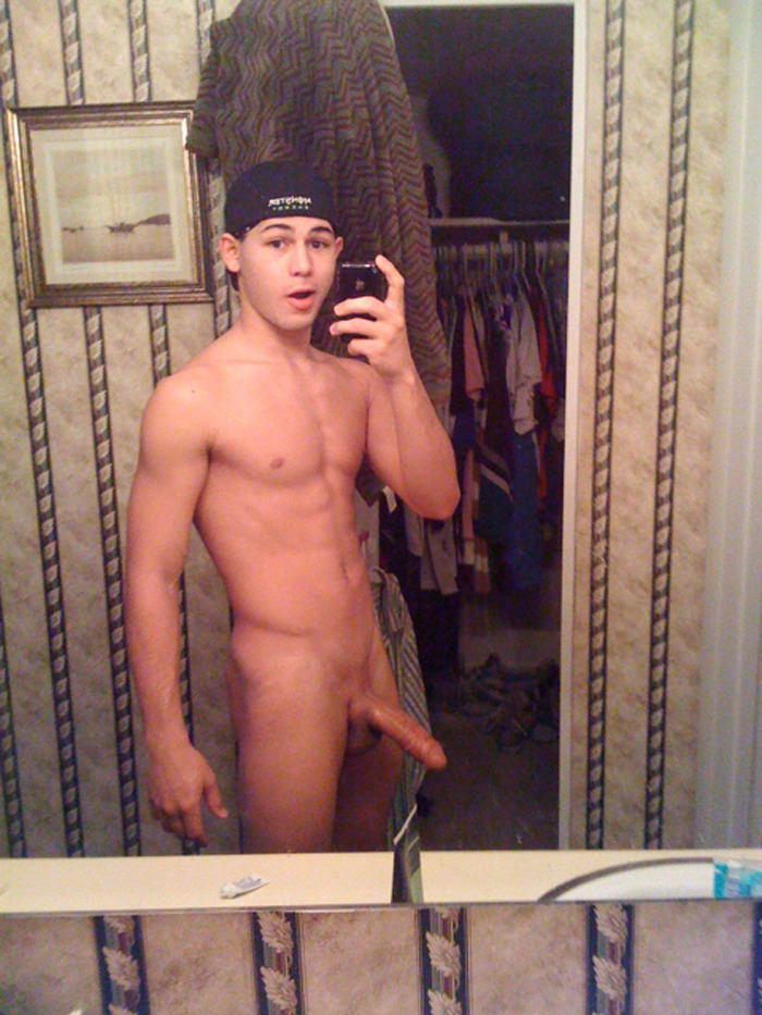 boycrazedblog:  Straight Dick 