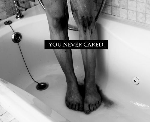 psychotic-torture:  sad black and white blog, I follow back similar 