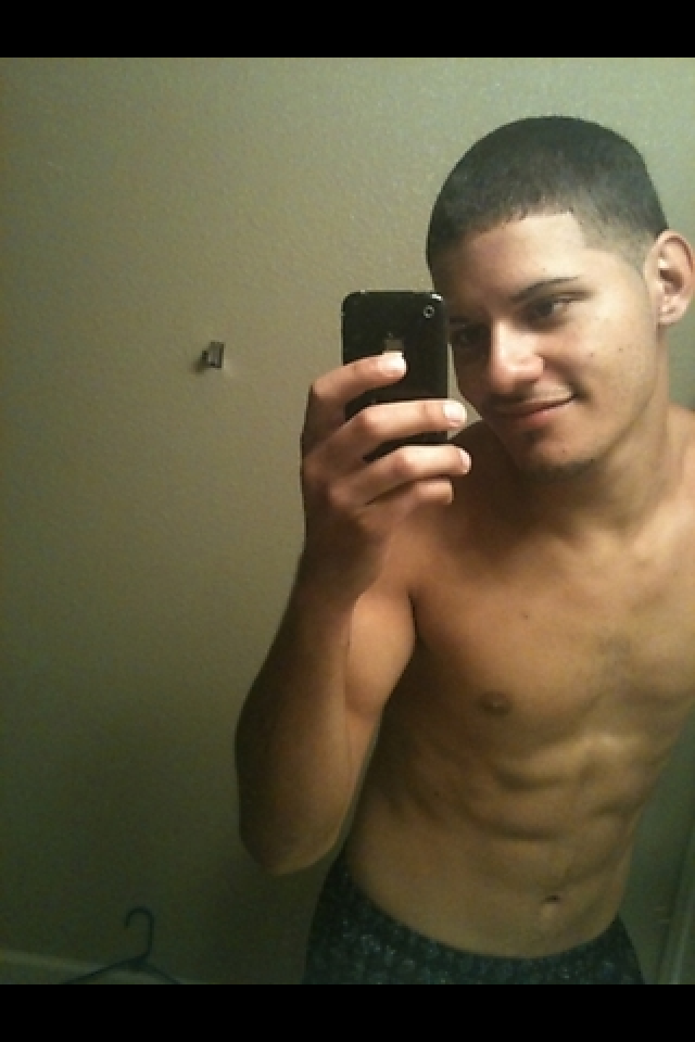 collegeguyhunger:  got this guy on SKOUT while i was driving across state. he was