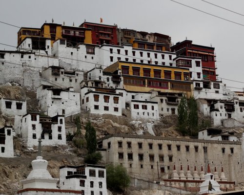 (via Thiksey Gompa, a photo from Jammu and Kashmir, North | TrekEarth)Thikse, India