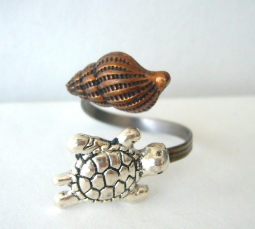 Shell and Turtle Ring - $19.00