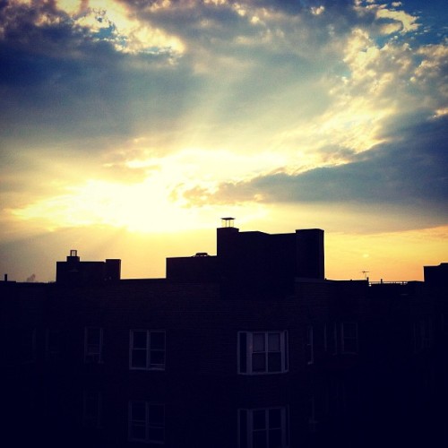 Tuesday #sunset #sunflare #skyline #jacksonheights #nyc #newyorkcity (Taken with Instagram at 74-10 35th Ave)
