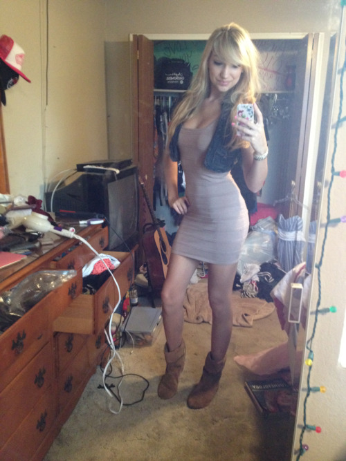 Porn photo chicksintightdress:  ci-erra:  Haven’t