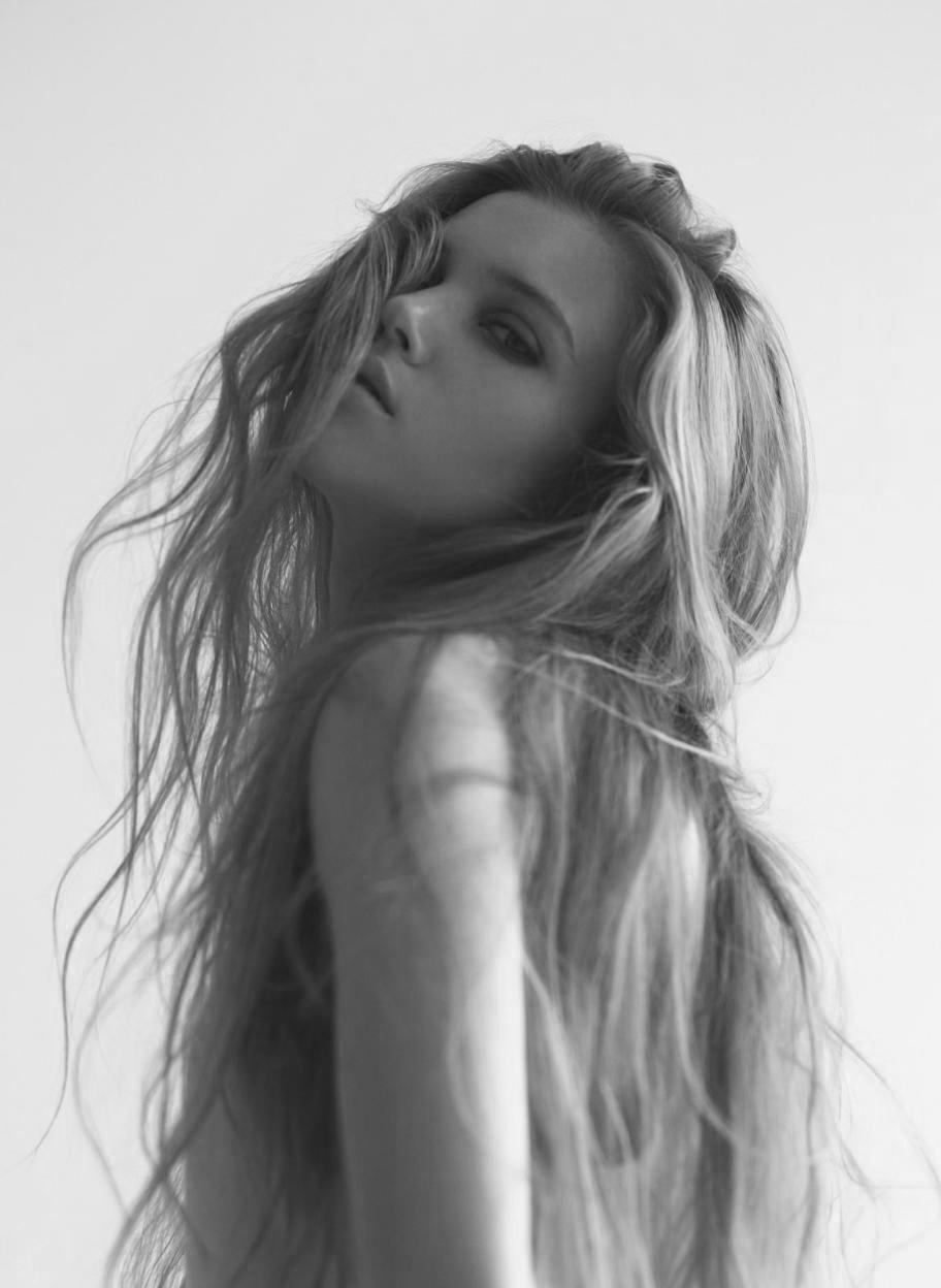 lustingly:  ive reblogged this like 3 times today ok love it 
