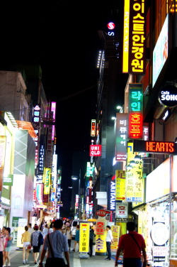 thisdramaisfiction:  Myeongdong (명동) at night.  