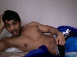 manandhishands:  Str8 Indian guy 