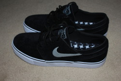 kenya-west:  my new janoskis yeeeeeeeee 