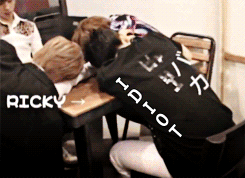 aylinlove92:  narushi: When Changjo is too bored.  where is this from? Evil Changjo.