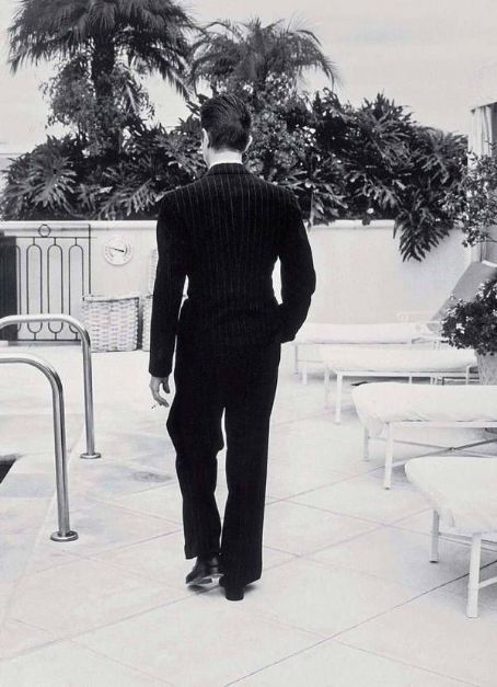 bowies-union-jack-coat:  *throws pants at him* 