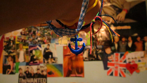 http://maalem7sn.tumblr.com/post/38461423378